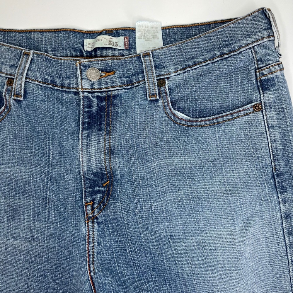Levis 515 Bootcut Jeans Womens 12S Medium Wash Blue Stretch Denim Mid Rise